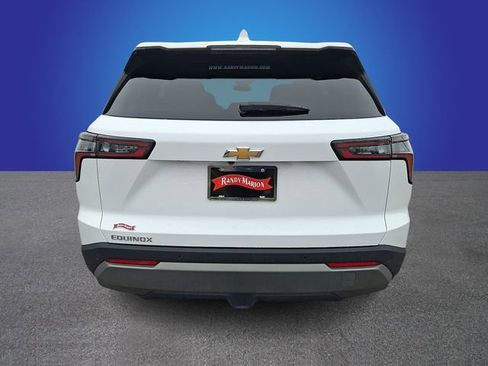 Used 2026 Chevrolet Equinox LT FWD image 5