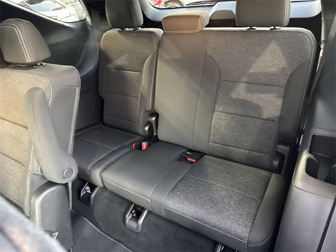 Used 2026 Chevrolet Traverse LT w/ Midnight/Sport Edition image 23