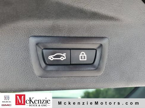 Used 2021 BMW X7 xDrive40i w/ M Sport Package AWD/4WD image 35