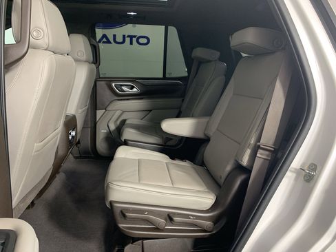Used 2021 GMC Yukon SLT w/ SLT Premium Package image 33