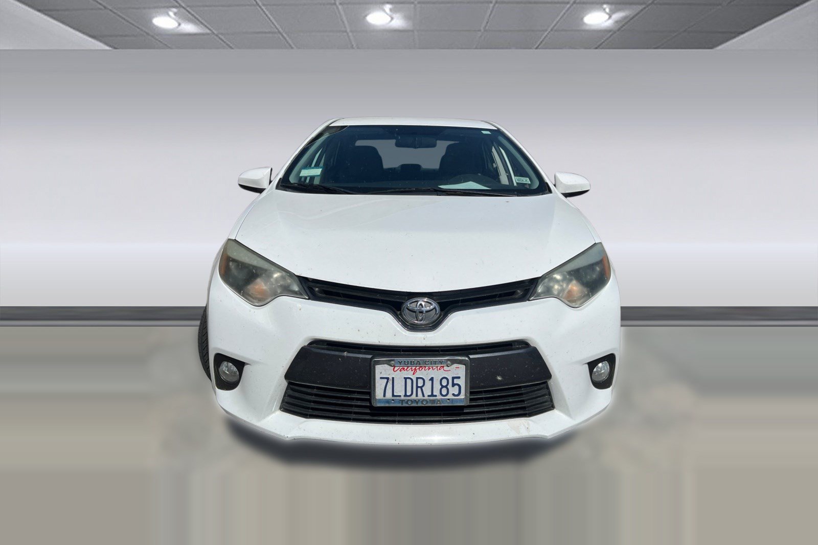 Used 2015 Toyota Corolla LE FWD image 4