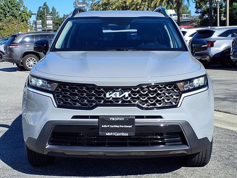 Certified 2022 Kia Sorento S image 8