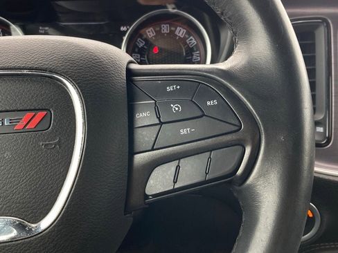 Used 2018 Dodge Challenger SXT RWD image 16