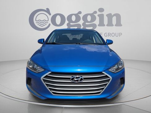 Used 2017 Hyundai Elantra SE FWD image 8