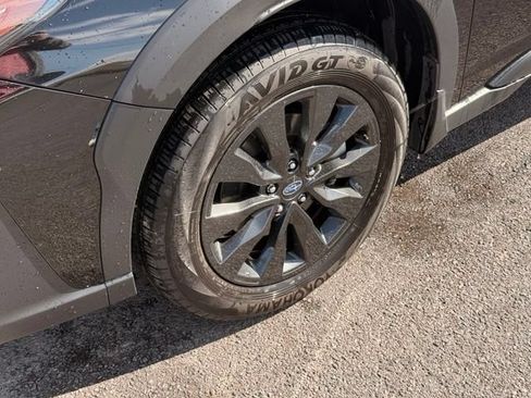 Used 2025 Subaru Outback Touring AWD/4WD image 11