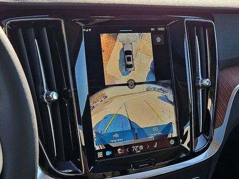 Certified 2025 Volvo S60 B5 Plus image 18