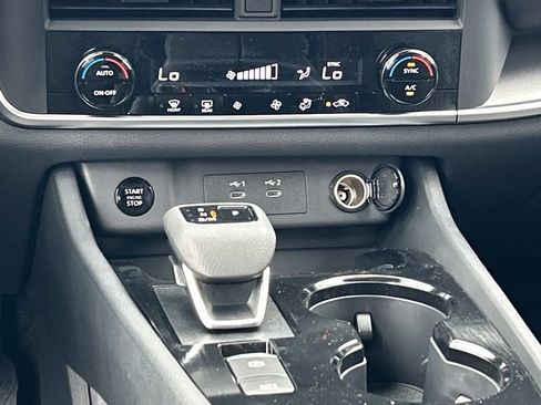 New 2026 Nissan Rogue SV FWD image 26