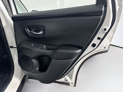 Used 2024 Honda HR-V LX image 29