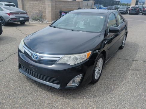 Used 2013 Toyota Camry XLE w/ Leather Pkg FWD image 1
