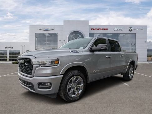 Used 2025 RAM 1500 Big Horn RWD image 5