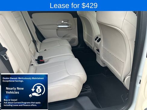 Used 2025 Mercedes-Benz GLB 250 4MATIC image 32