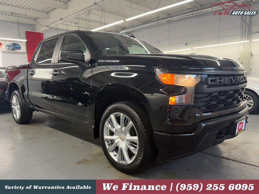 Used 2022 Chevrolet Silverado 1500 W/T w/ WT Value Package AWD/4WD image 4