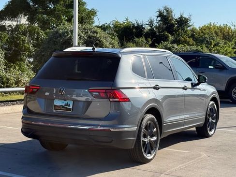 Used 2024 Volkswagen Tiguan SE FWD image 6