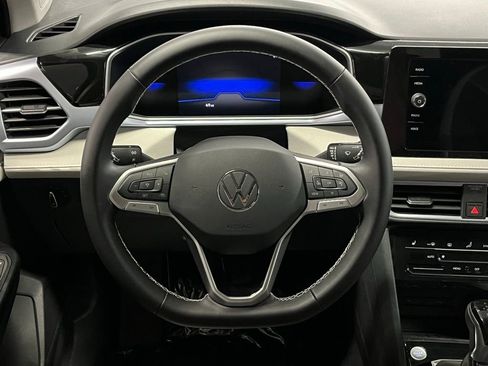 New 2026 Volkswagen Taos SE AWD/4WD image 9