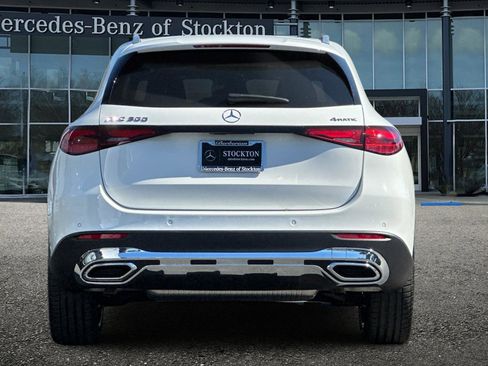 New 2026 Mercedes-Benz GLC 300 4MATIC image 5
