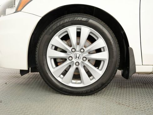 Used 2011 Honda Accord EX-L image 57