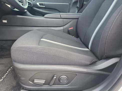 Used 2025 Hyundai Sonata SEL FWD image 14