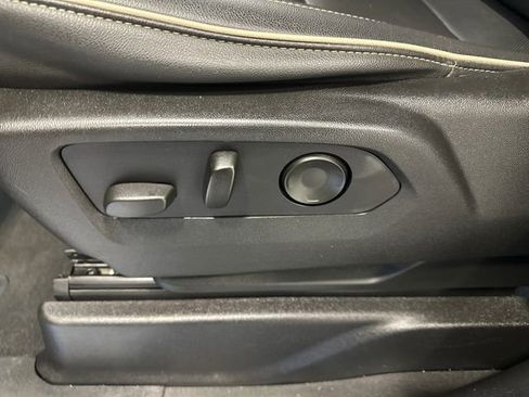 Used 2021 Chevrolet Tahoe Premier AWD/4WD image 26
