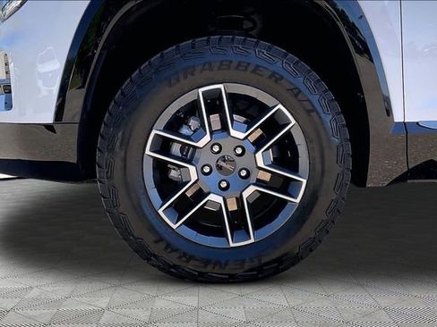 Used 2026 GMC Terrain AT4 w/ Convenience Package III image 22