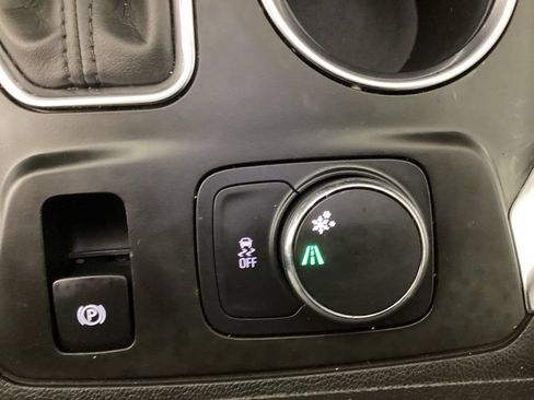 Used 2019 Chevrolet Traverse LT w/ LT Premium Package FWD image 22