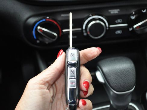 Used 2024 Kia Soul LX w/ LX Technology Package image 10