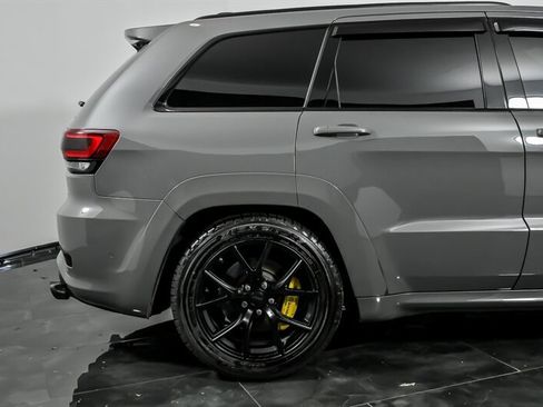 Used 2021 Jeep Grand Cherokee Trackhawk w/ Trailer Tow Group IV AWD/4WD image 11