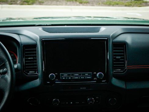 Used 2023 Nissan Frontier PRO-4X w/ Technology Package image 29