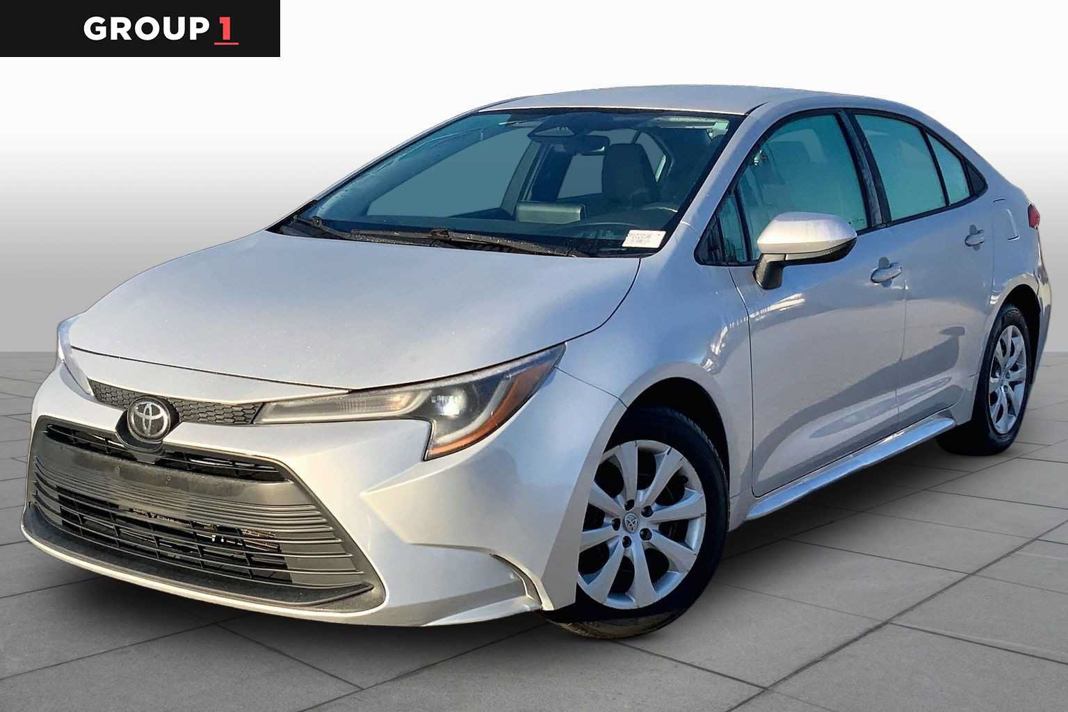 Used 2024 Toyota Corolla LE FWD image 1