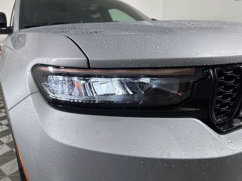 New 2025 Jeep Grand Cherokee Altitude image 4