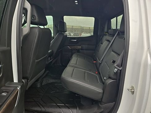 Used 2019 Chevrolet Silverado 1500 LT Trail Boss AWD/4WD image 15