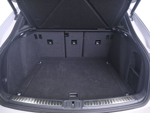 Certified 2023 Porsche Macan S AWD/4WD image 15