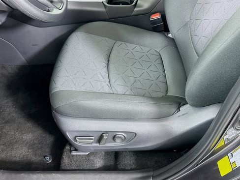Certified 2025 Toyota RAV4 XLE AWD/4WD image 19
