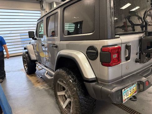 Used 2020 Jeep Wrangler Unlimited Sahara w/ LED Lighting Group AWD/4WD image 10