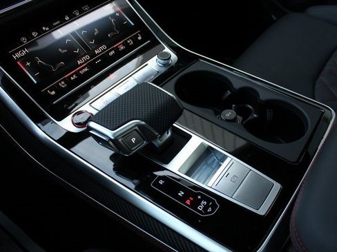 New 2026 Audi SQ8 Prestige image 18