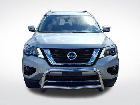 Used 2019 Nissan Pathfinder Platinum image 2