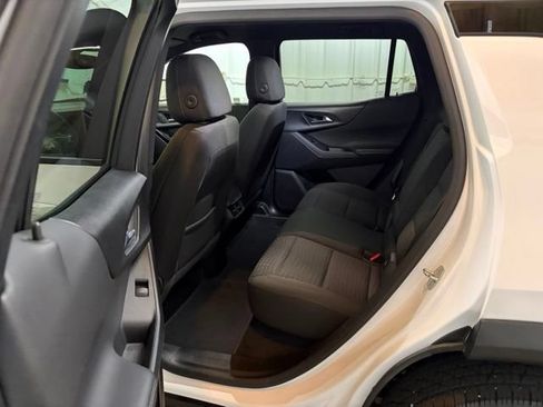 Used 2025 Chevrolet Equinox LT FWD image 22