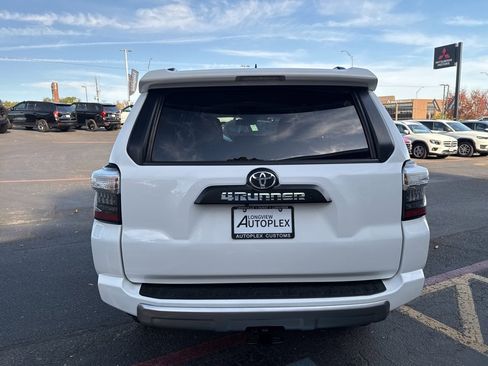 Used 2023 Toyota 4Runner TRD Off-Road image 7