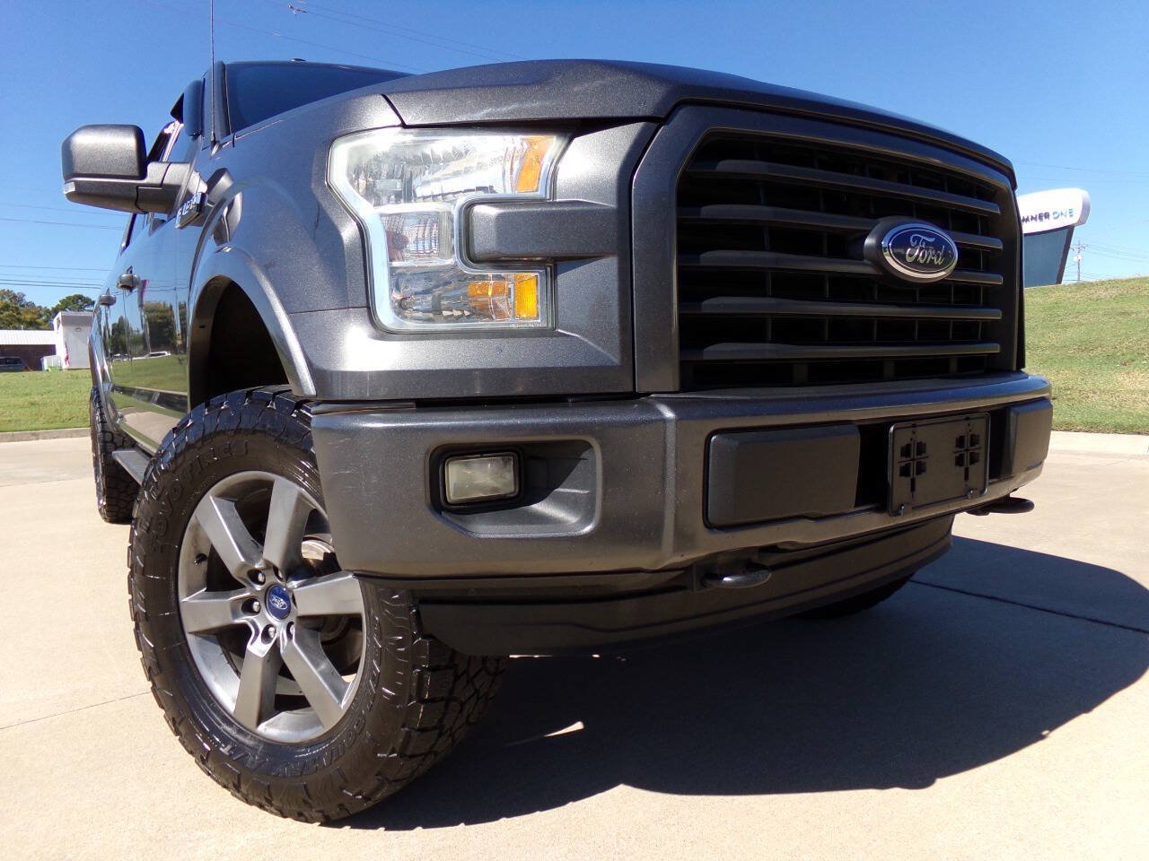 Used 2016 Ford F150 XLT w/ Equipment Group 301A Mid AWD/4WD image 13