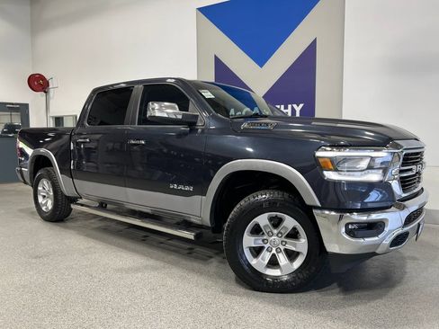 Used 2021 RAM 1500 Laramie AWD/4WD image 2