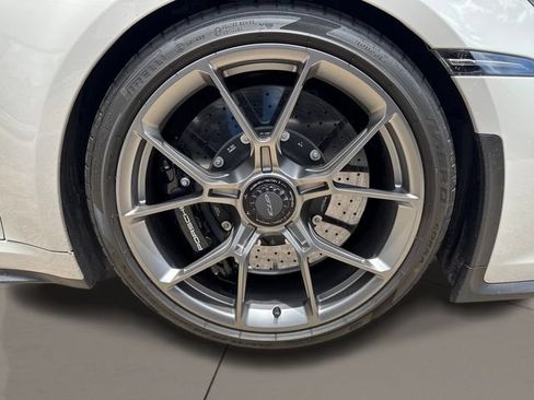 Used 2022 Porsche 911 GT3 RWD image 4