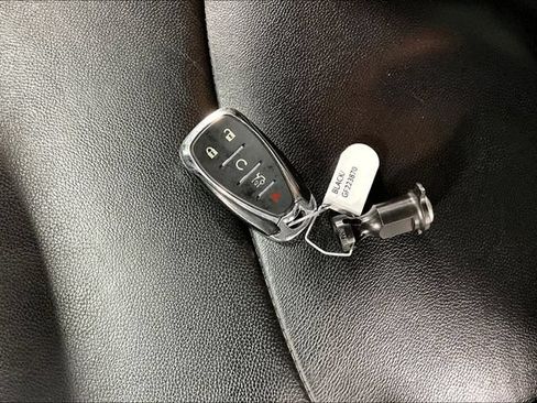 Used 2016 Chevrolet Malibu LT w/ Leather Package FWD image 30