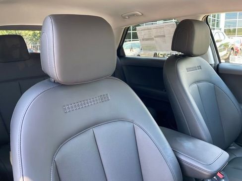New 2025 Hyundai Ioniq 5 SEL image 43