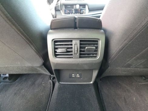 Used 2023 Nissan Rogue SV FWD image 22