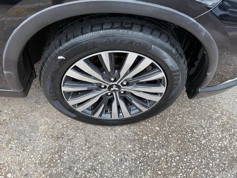 Used 2020 Mitsubishi Outlander ES image 12