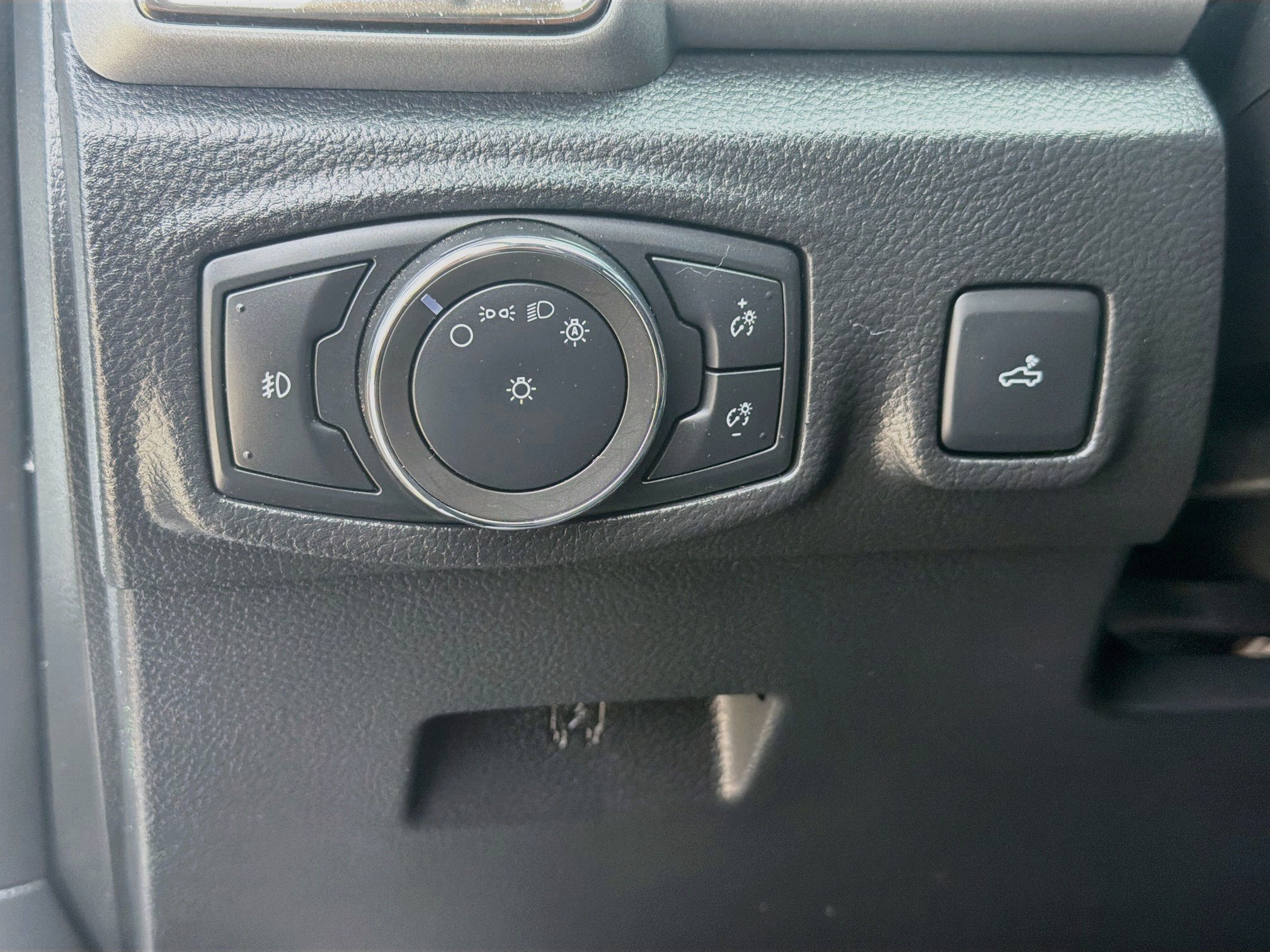 Used 2023 Ford Ranger XLT w/ Equipment Group 302A High RWD image 12