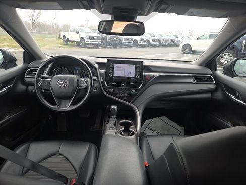 Used 2023 Toyota Camry SE w/ Convenience Package FWD image 17