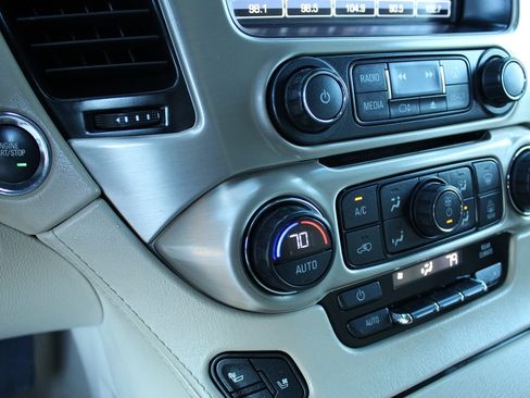 Used 2018 GMC Yukon XL Denali w/ Open Road Package image 33