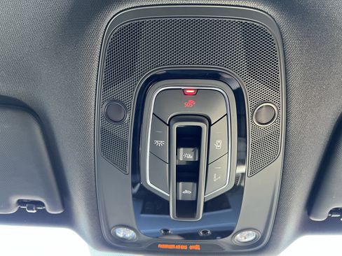 Used 2025 Audi Q5 2.0T Premium image 28