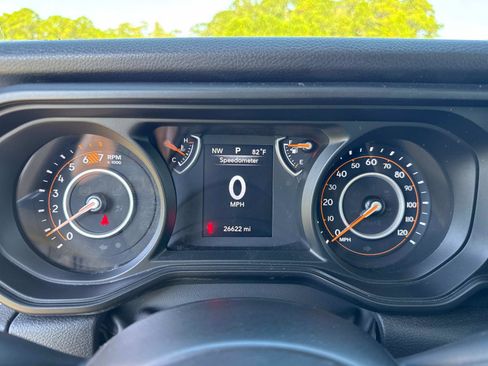 Certified 2024 Jeep Wrangler Sport S image 30