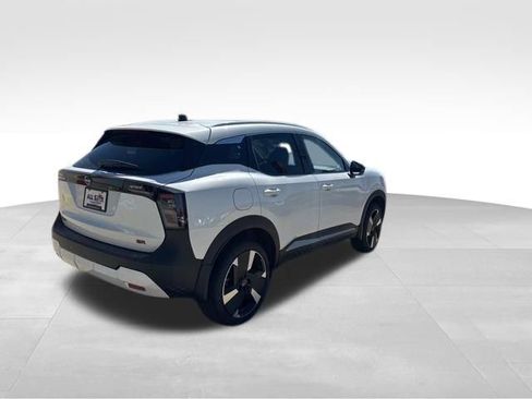New 2026 Nissan Kicks SR FWD image 8